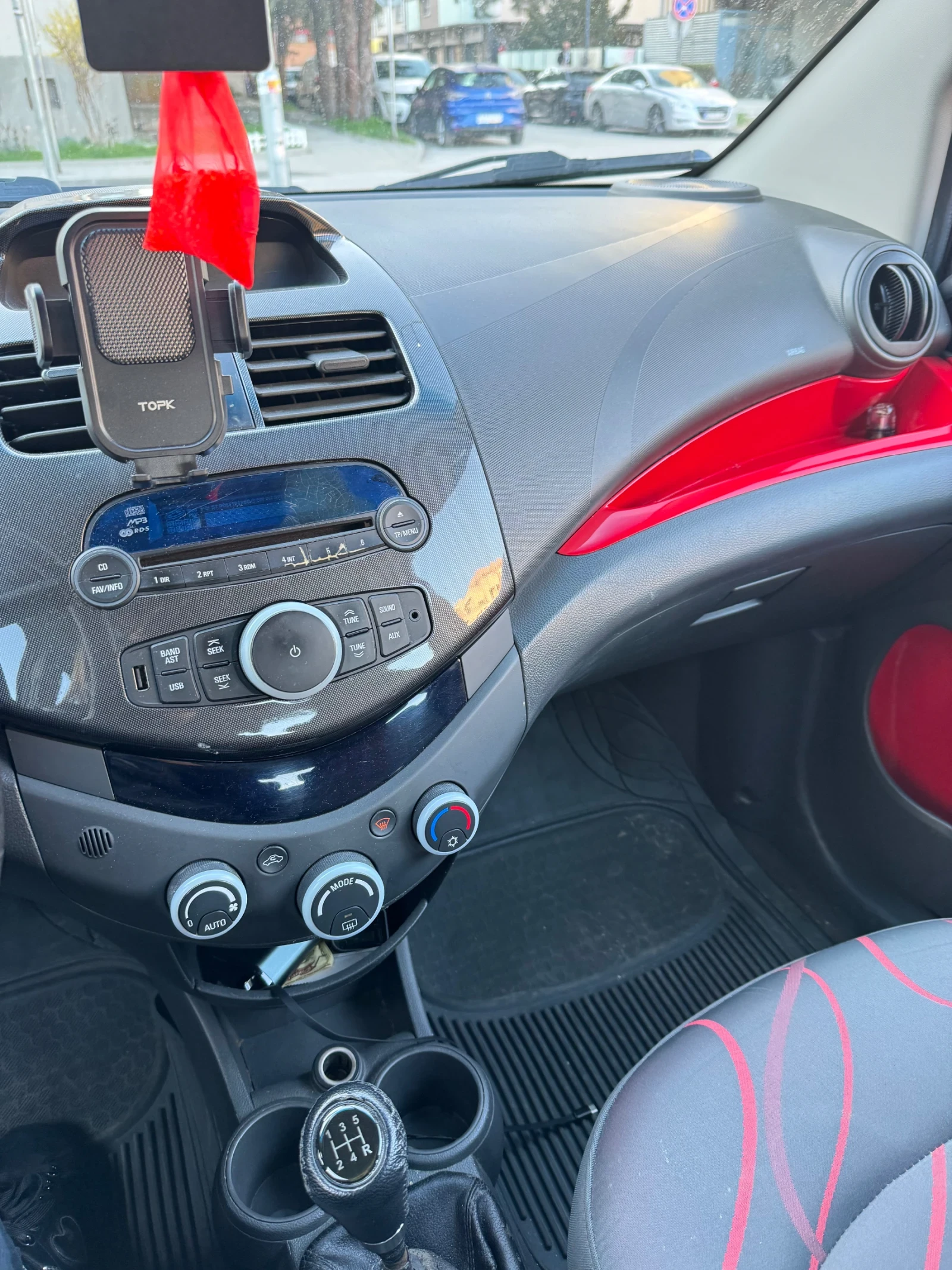 Chevrolet Spark, снимка 7 - Автомобили и джипове - 53848876