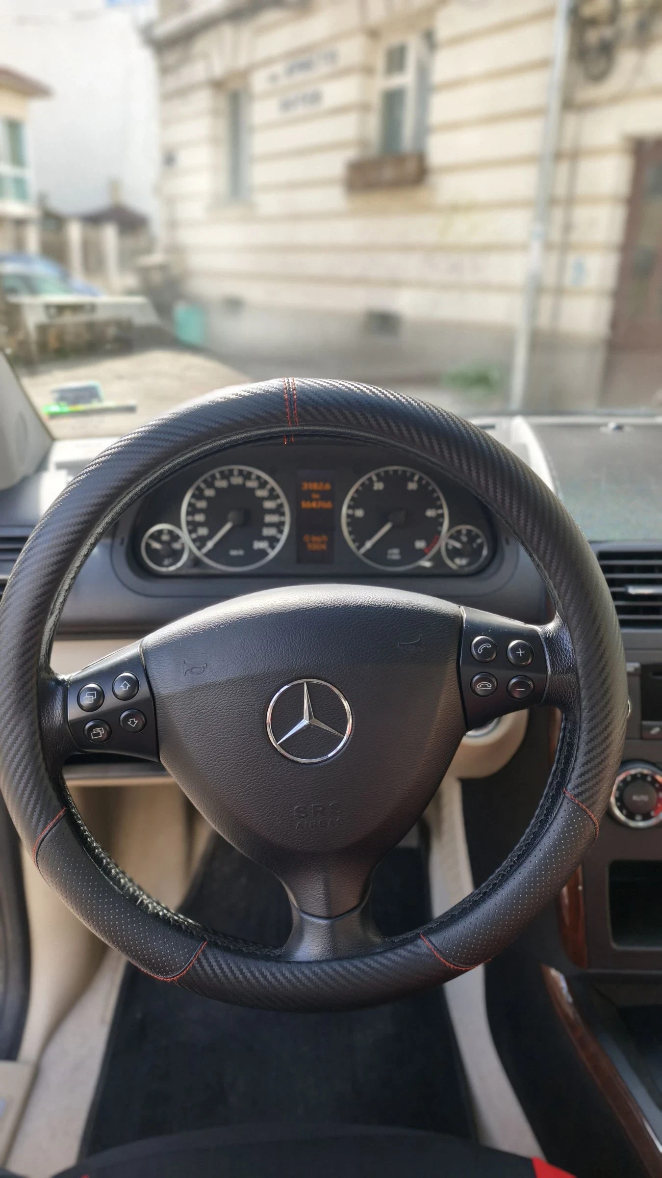 Mercedes-Benz A 180 2.0 CDI, снимка 8 - Автомобили и джипове - 54214359