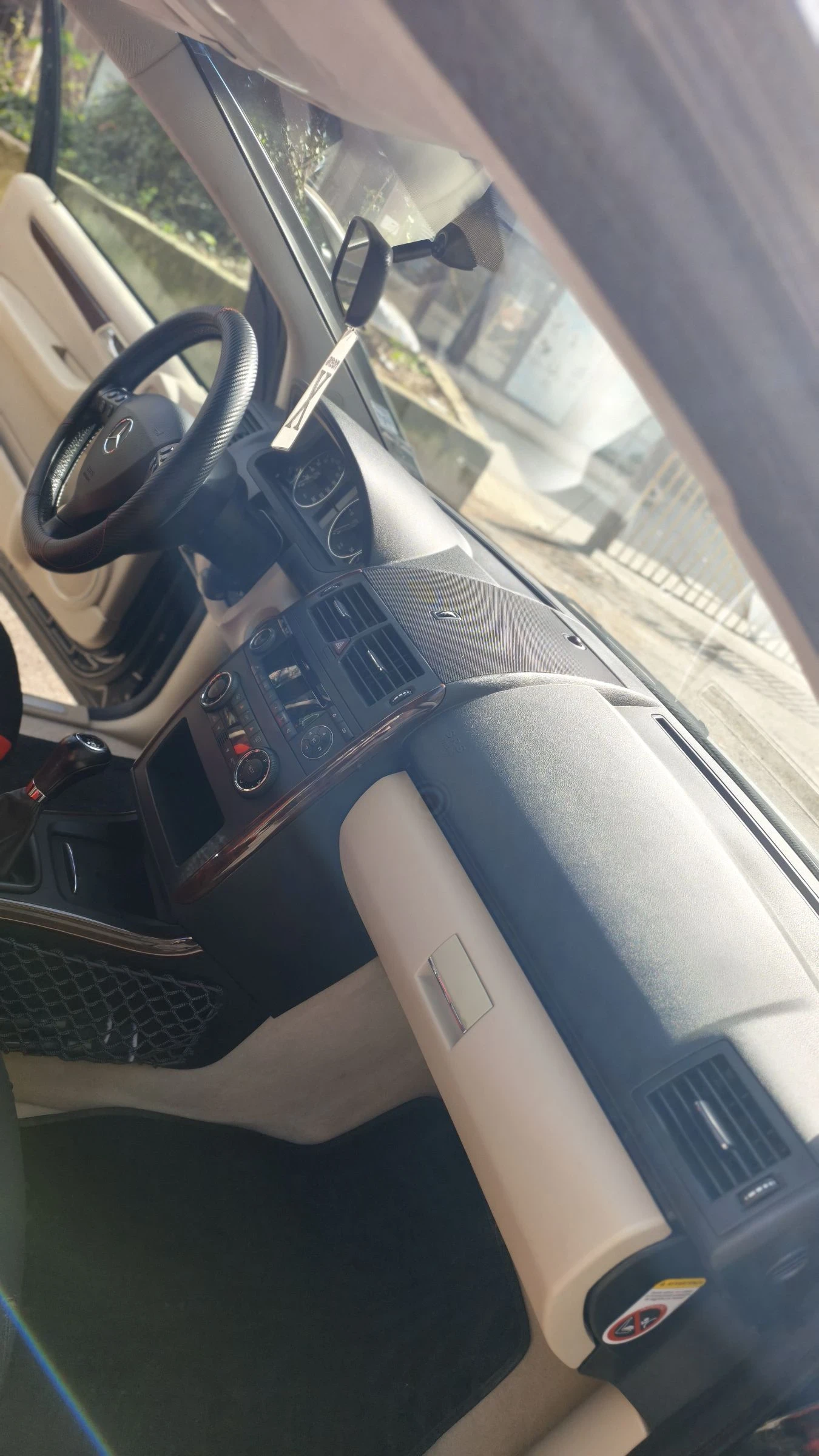 Mercedes-Benz A 180 2.0 CDI, снимка 14 - Автомобили и джипове - 54214359