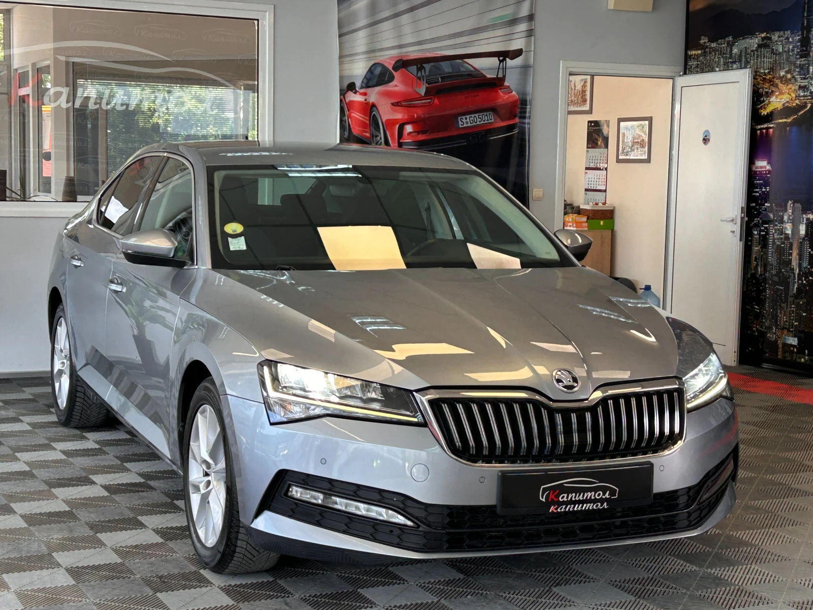 Skoda Superb 2.0TDI STYLE 7 DSG 150, снимка 3 - Автомобили и джипове - 54699080