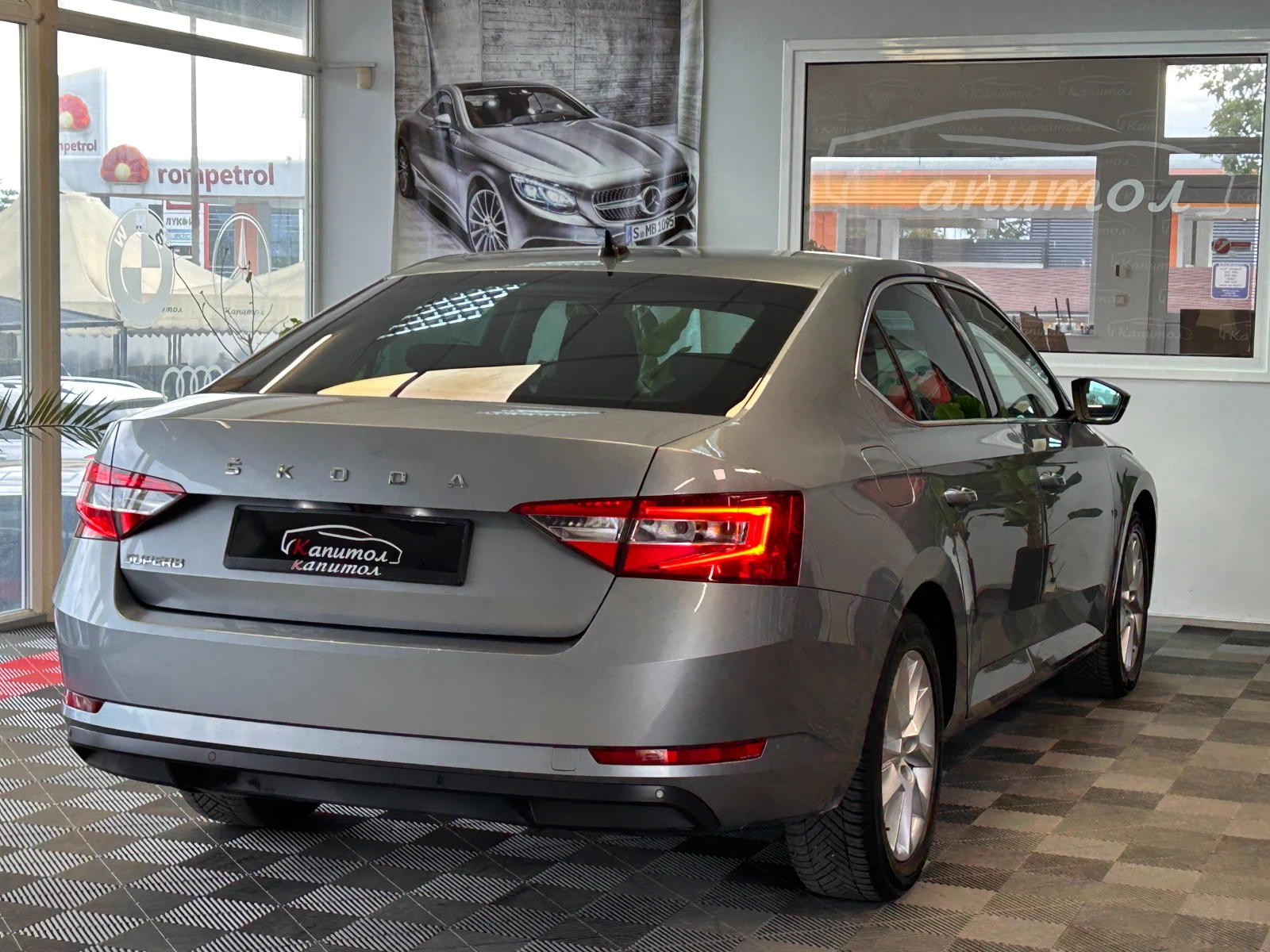 Skoda Superb 2.0TDI STYLE 7 DSG 150, снимка 6 - Автомобили и джипове - 54699080