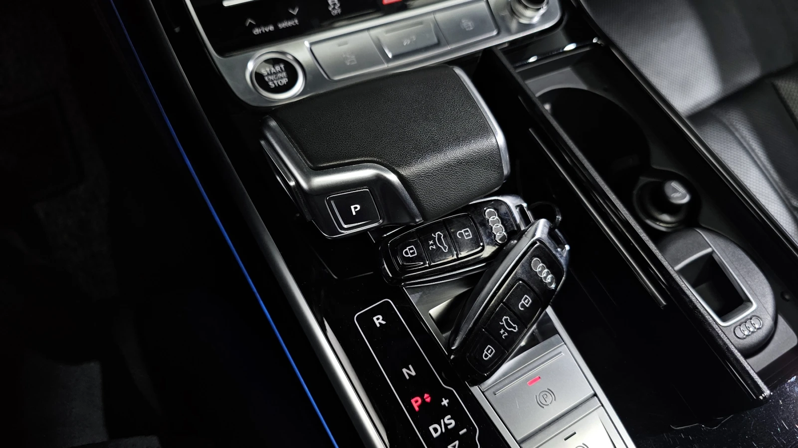 Audi A8 SOFT-CLOSE* HEAD-UP* 360* ОБДУХ* МАСАЖ* TV* DISTRO, снимка 12 - Автомобили и джипове - 54818985