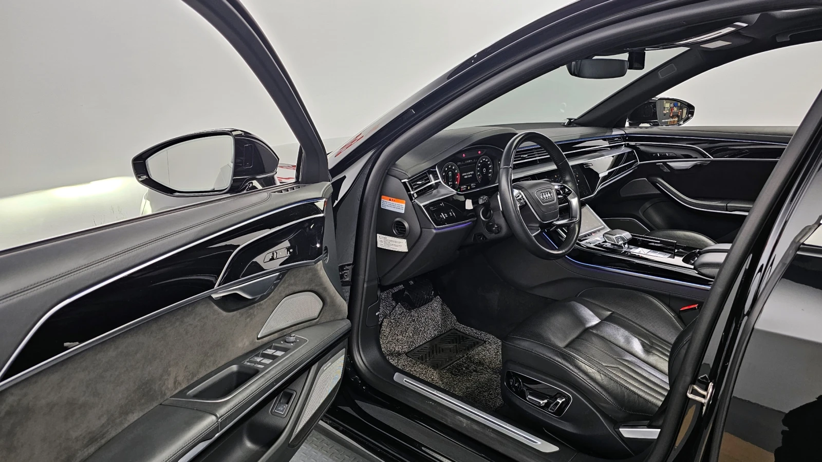 Audi A8 SOFT-CLOSE* HEAD-UP* 360* ОБДУХ* МАСАЖ* TV* DISTRO, снимка 8 - Автомобили и джипове - 54818985