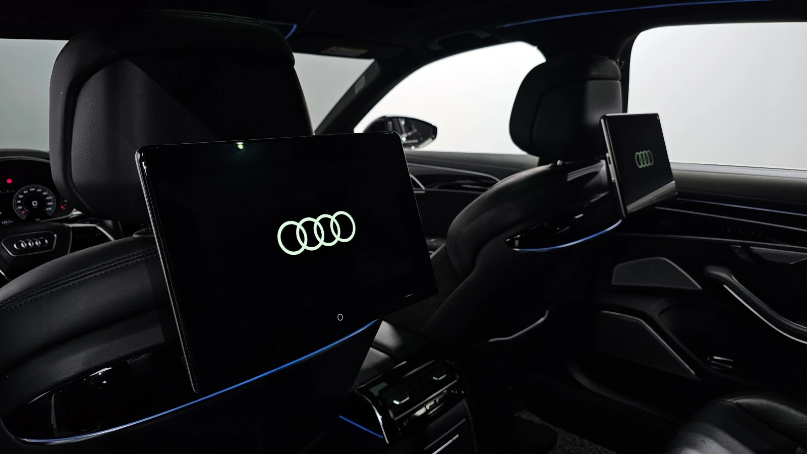 Audi A8 SOFT-CLOSE* HEAD-UP* 360* ОБДУХ* МАСАЖ* TV* DISTRO, снимка 14 - Автомобили и джипове - 54818985