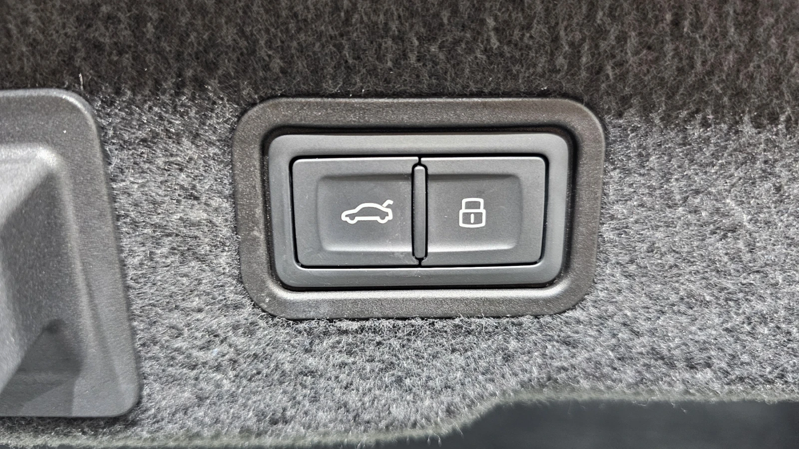Audi A8 SOFT-CLOSE* HEAD-UP* 360* ОБДУХ* МАСАЖ* TV* DISTRO, снимка 17 - Автомобили и джипове - 54818985