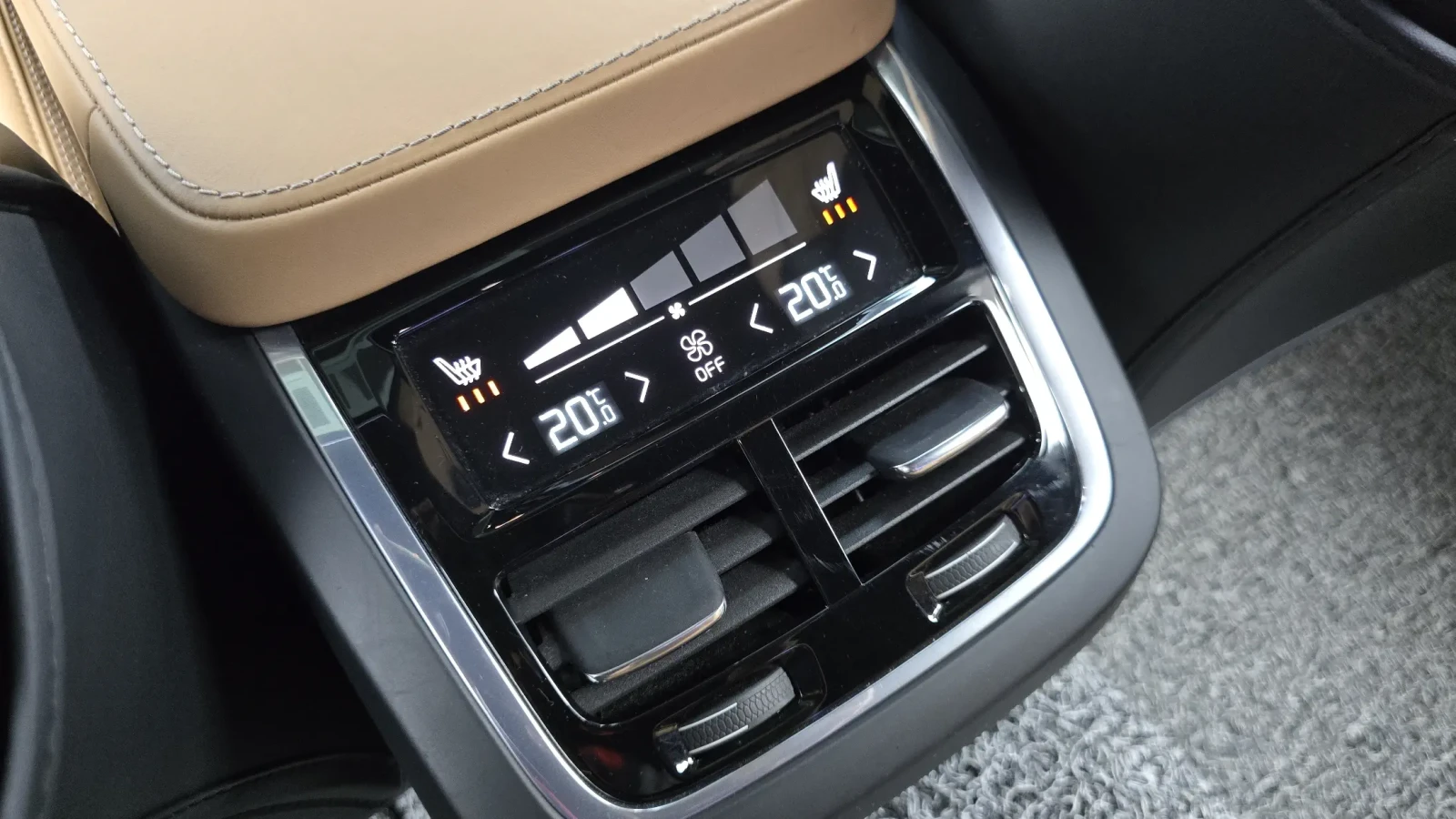 Volvo S90 T5 INSCRIPTION BOWERS WILKINS/360CAM/PANO/HEAD UP, снимка 11 - Автомобили и джипове - 55000047