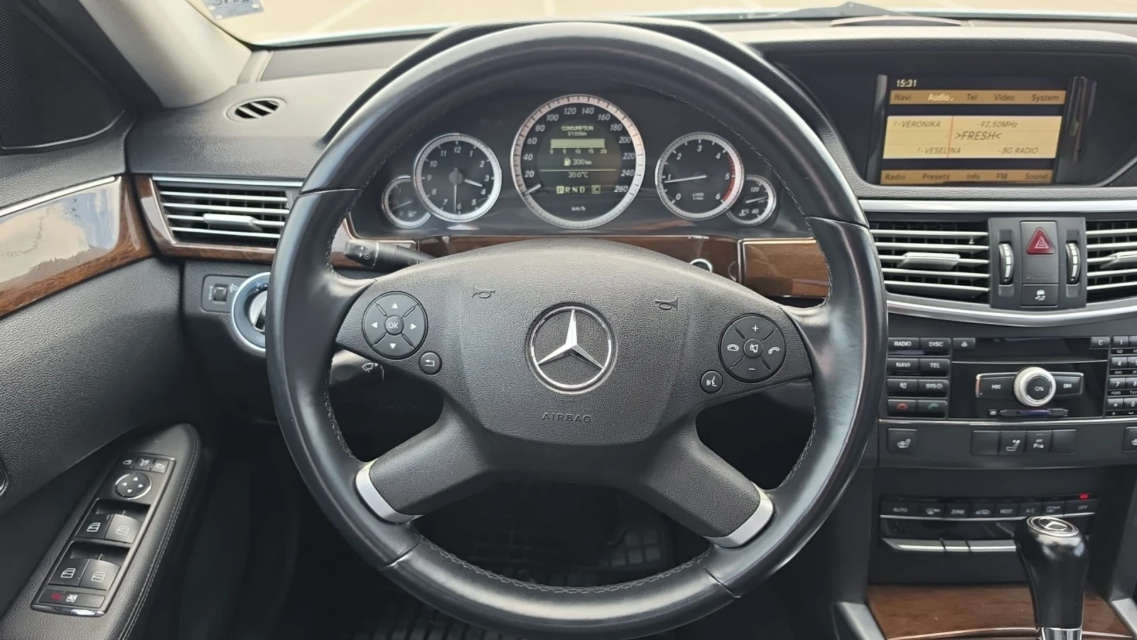 Mercedes-Benz E 220 CDI 170k.c., снимка 10 - Автомобили и джипове - 55006743
