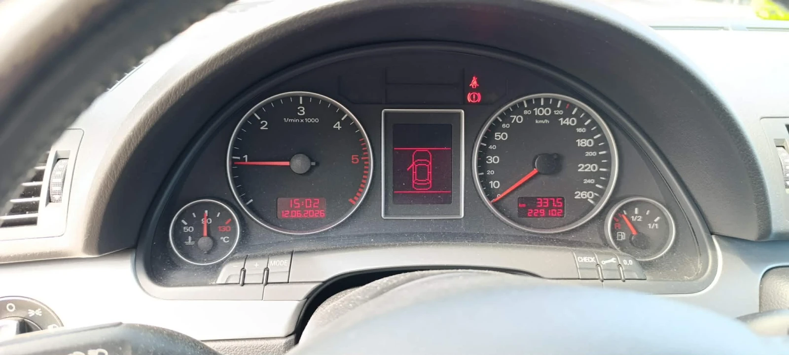 Audi A4, снимка 11 - Автомобили и джипове - 55119478
