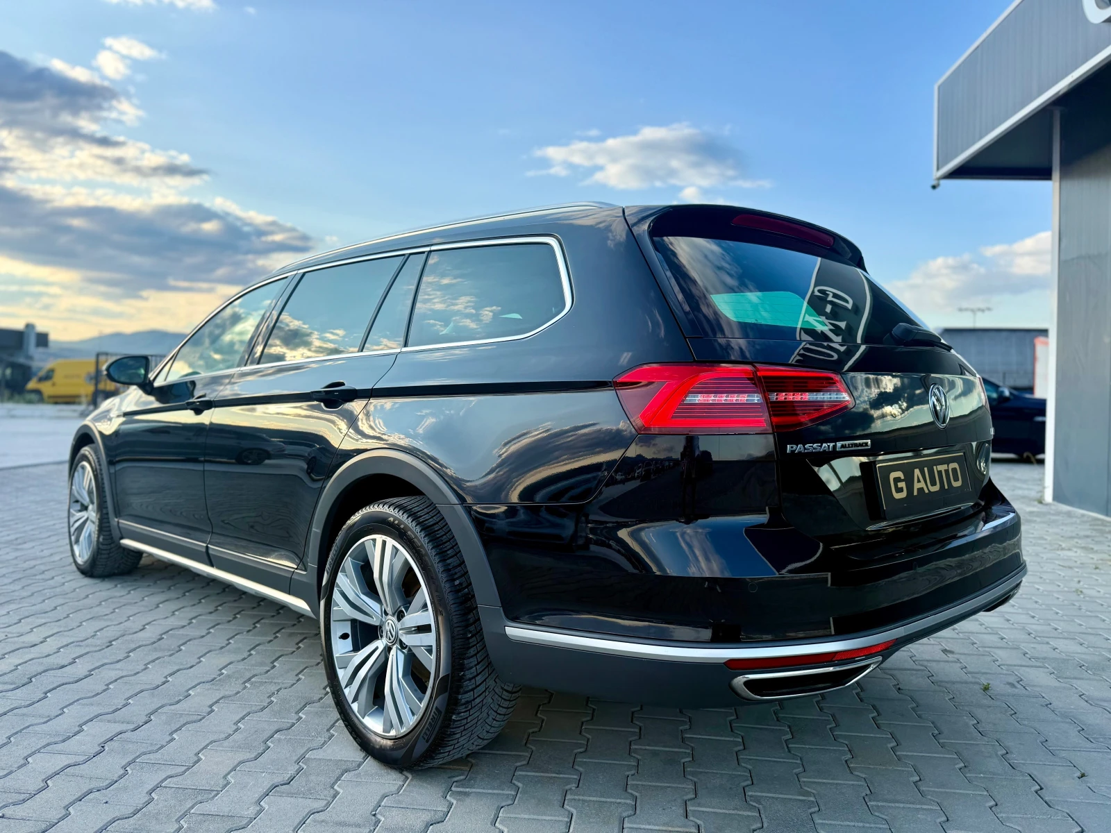 VW Passat ALLTRACK 4 motion Собствен лизинг !!!, снимка 7 - Автомобили и джипове - 55411910