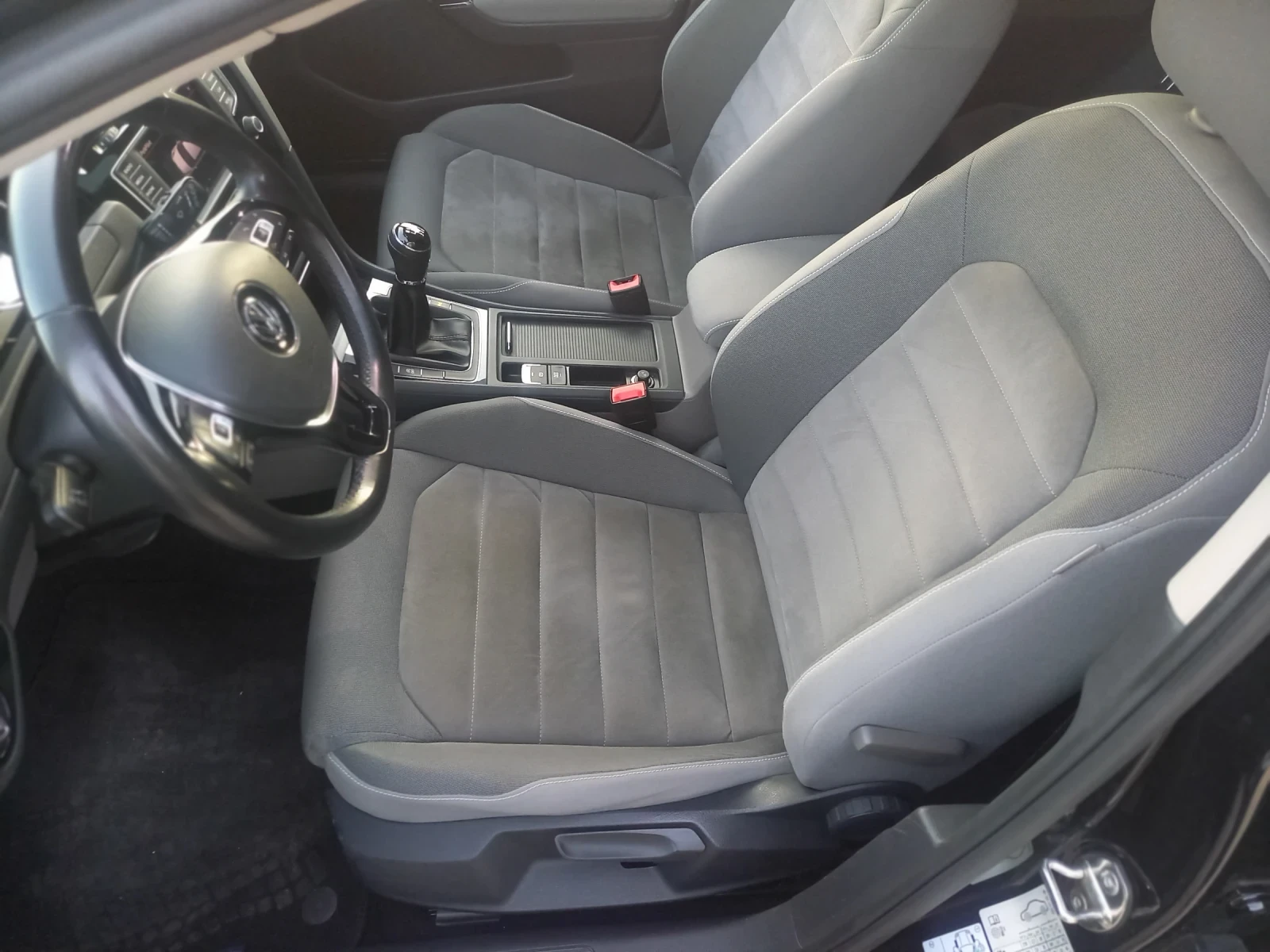 VW Golf 2.0tdi HIGHLINE, снимка 7 - Автомобили и джипове - 55466193