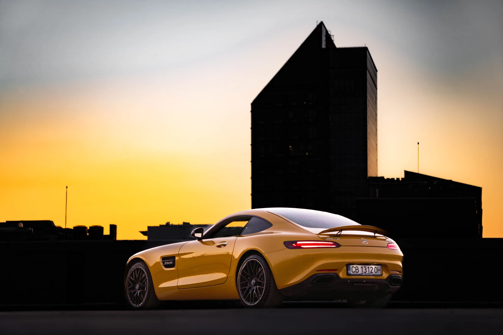 Mercedes-Benz AMG GT 11000 км., снимка 15 - Автомобили и джипове - 55480930