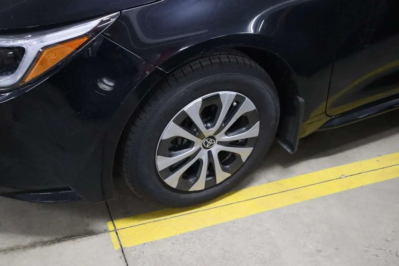 Toyota Corolla * Hybrid LE * CARFAX * ��� ������������ ������ | Mobile.bg � ����������� 7