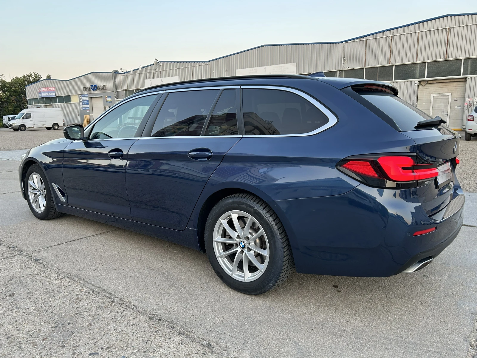 BMW 520 d Mild Hybrid Facelift | 2022 | CarPlay | Android | Mobile.bg � ����������� 4