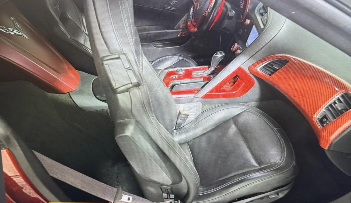 Chevrolet Corvette STINGRAY Z51 2LT, снимка 6 - Автомобили и джипове - 55631780
