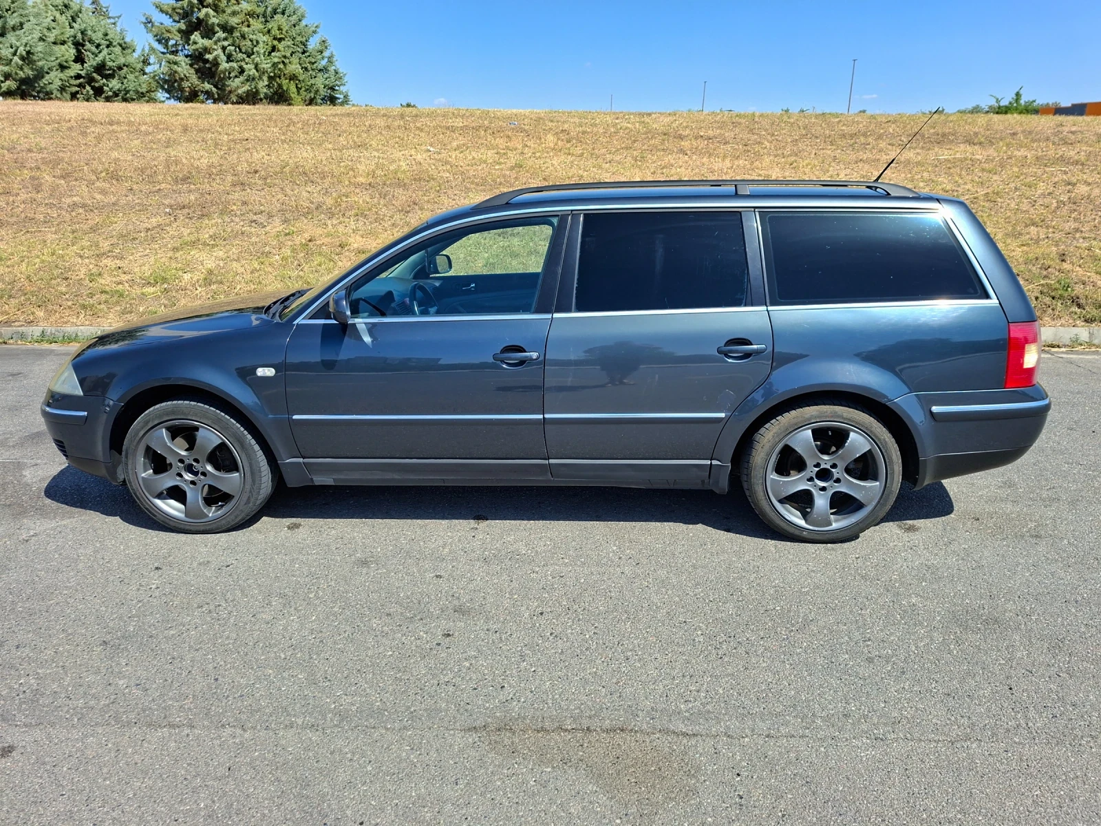 VW Passat 2.3 VR5, снимка 6 - Автомобили и джипове - 56222433