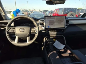 Toyota Tundra * LIMITED HYBRID CREW CAB STD BED * CARFAX * , снимка 6