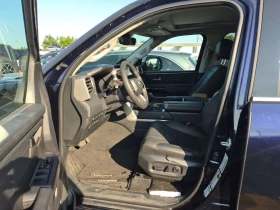 Toyota Tundra * LIMITED HYBRID CREW CAB STD BED * CARFAX *  | Mobile.bg � ����� ������ 5