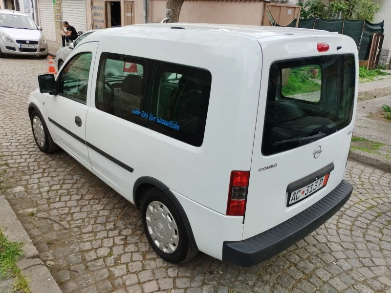 Opel Combo 1.3, снимка 6 - Автомобили и джипове - 45512246