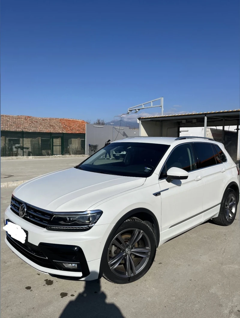 VW Tiguan R-line, снимка 2 - Автомобили и джипове - 49506403