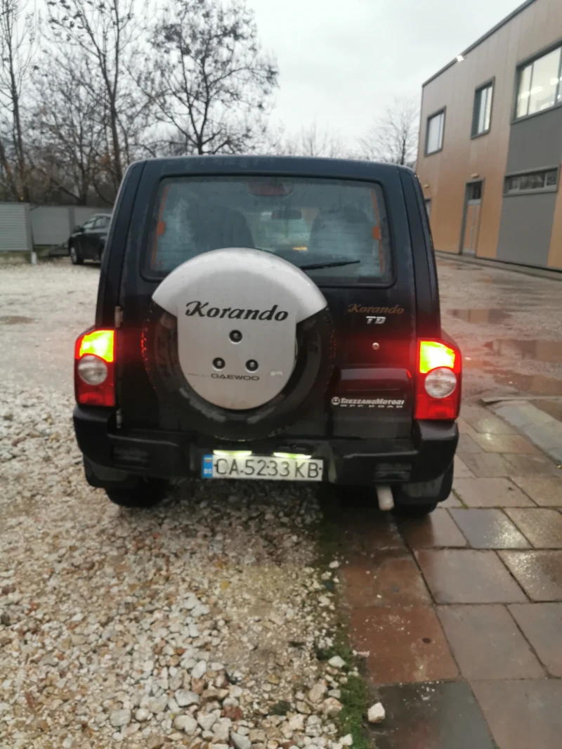 SsangYong Korando 2.9 td автомат , снимка 4 - Автомобили и джипове - 49590202