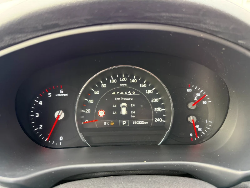 Kia Sorento, снимка 14 - Автомобили и джипове - 53282352