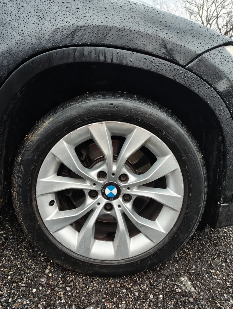 BMW X1, снимка 10 - Автомобили и джипове - 53368779