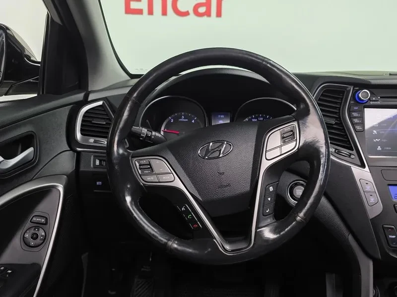 Hyundai Santa fe 2.0 4WD, снимка 13 - Автомобили и джипове - 54872046