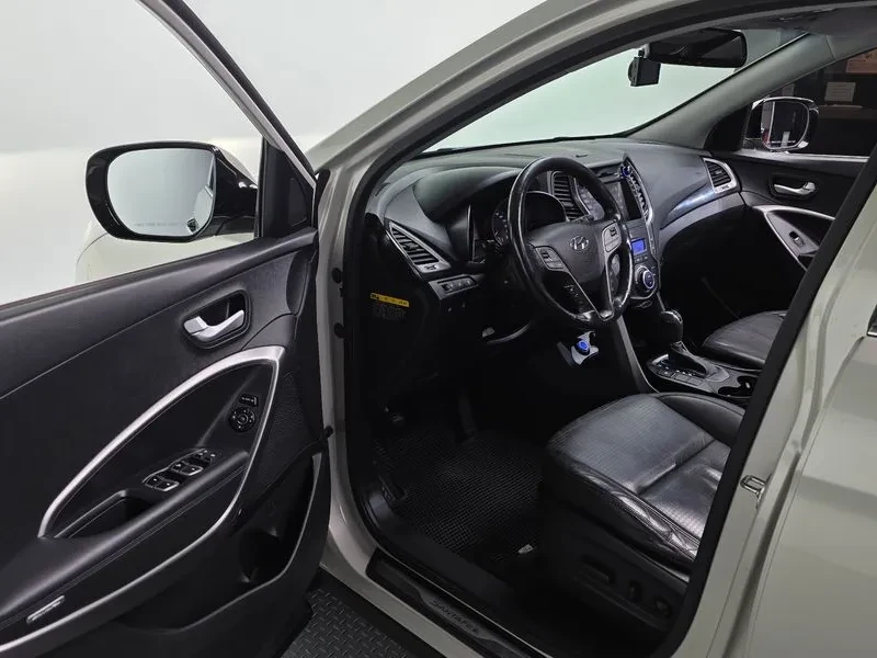 Hyundai Santa fe 2.0 4WD, снимка 11 - Автомобили и джипове - 54872046