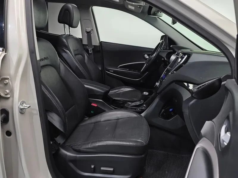 Hyundai Santa fe 2.0 4WD, снимка 10 - Автомобили и джипове - 54872046