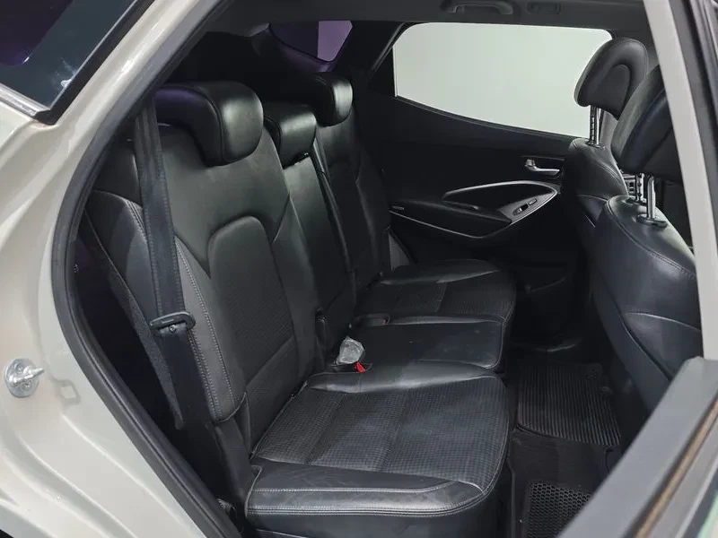 Hyundai Santa fe 2.0 4WD, снимка 12 - Автомобили и джипове - 54872046