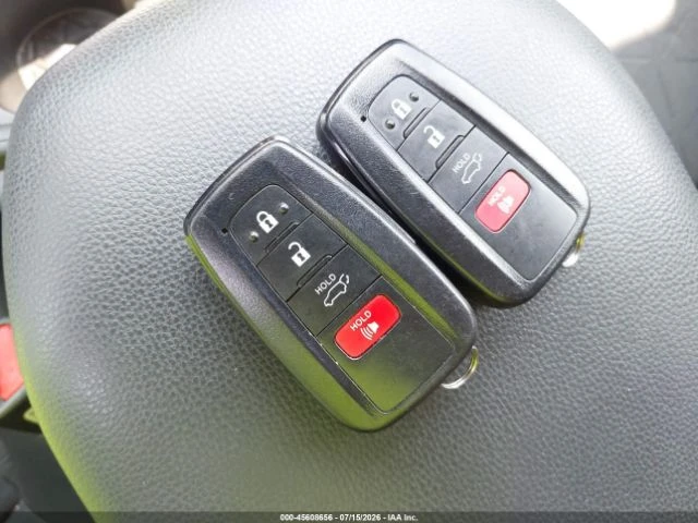 Toyota Rav4 HYBRID* AWD* XLE* ПОДГРЕВ* ШИБИДАХ* NAVI* , снимка 10 - Автомобили и джипове - 55501345