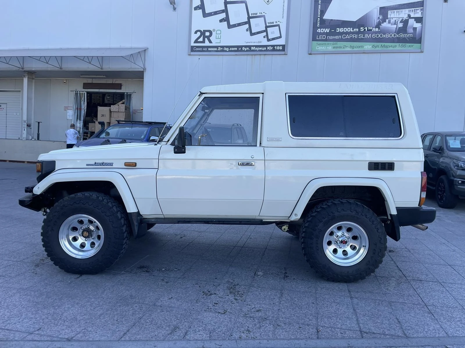 Toyota Land cruiser HZJ 73 - изображение 3