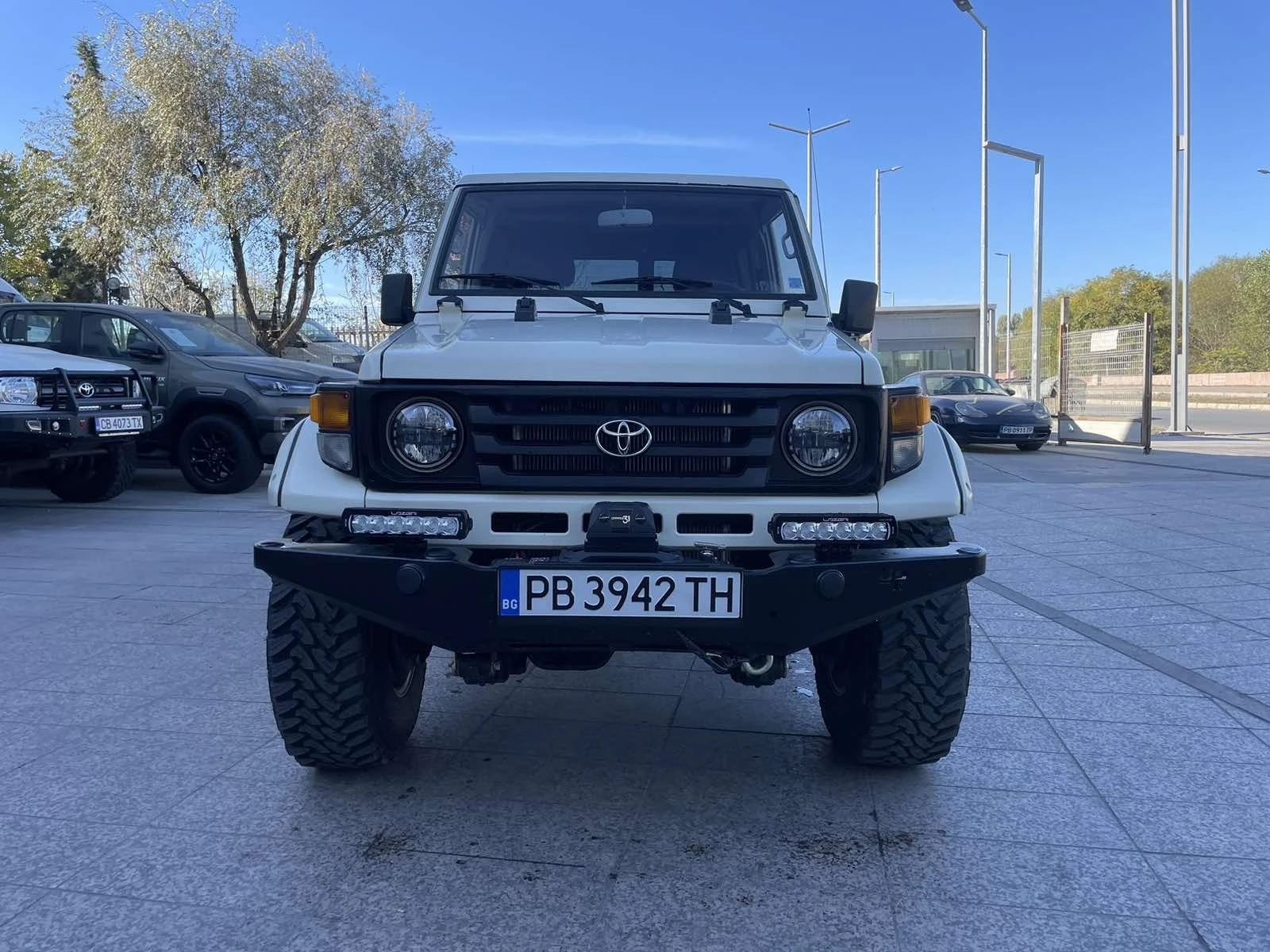 Toyota Land cruiser HZJ 73 - изображение 2