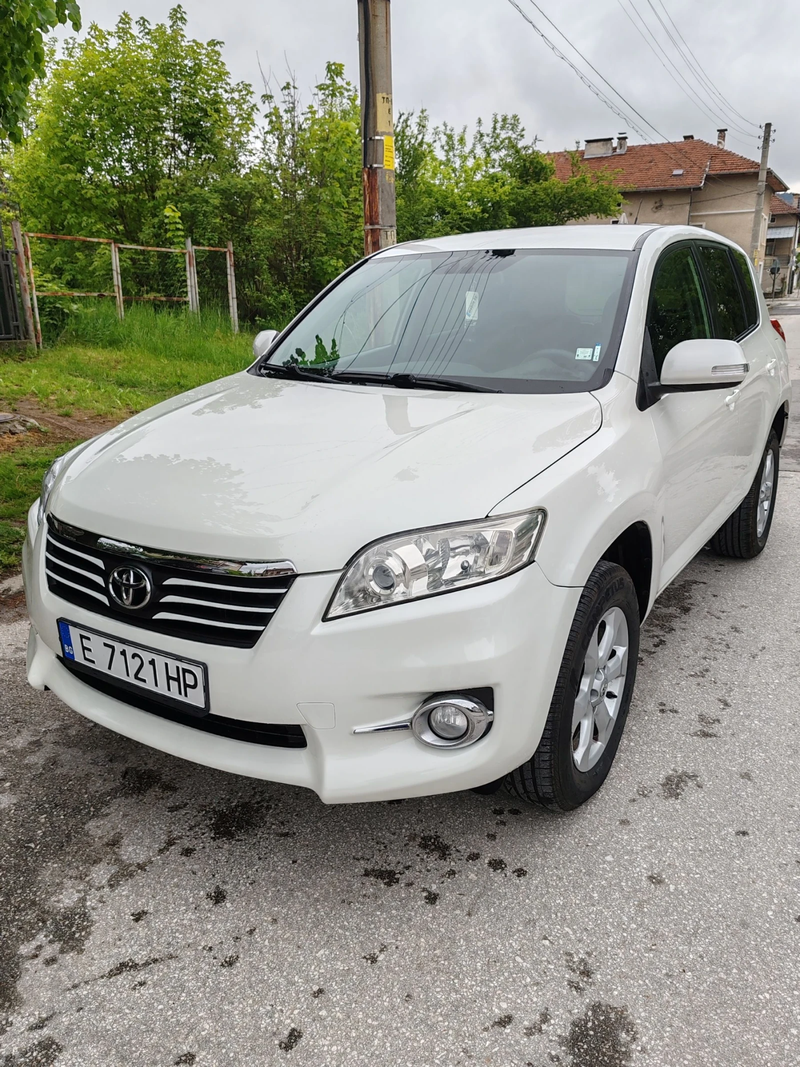 Toyota Rav4 2.2 D4D - изображение 2