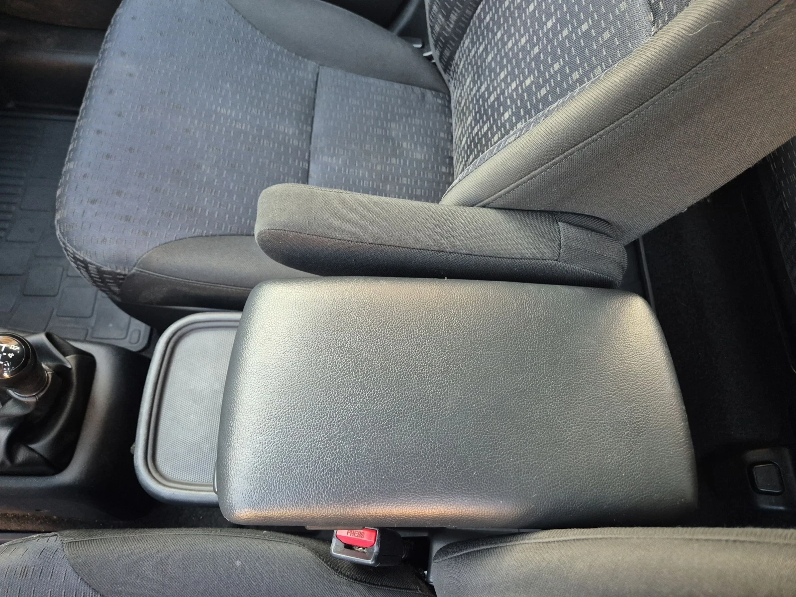 Honda Cr-v 2.0i 150 к.с. Facelift 4x4 - изображение 10
