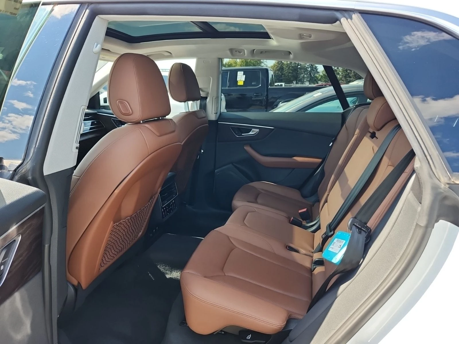 Audi Q8 PROGRESSIVE 55TFSI (CARFAX) - изображение 7