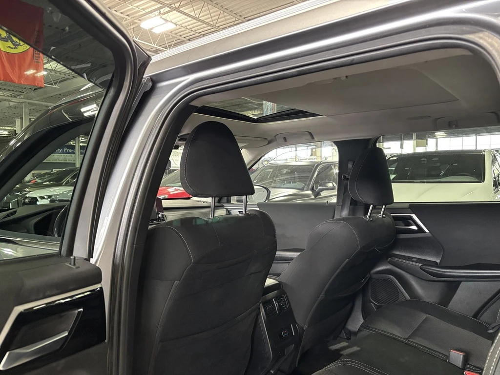Mitsubishi Outlander SE S* MULTI TERRAIN MODES* BLIND SPOT* 7-SEATS* PA | Mobile.bg � ����������� 13