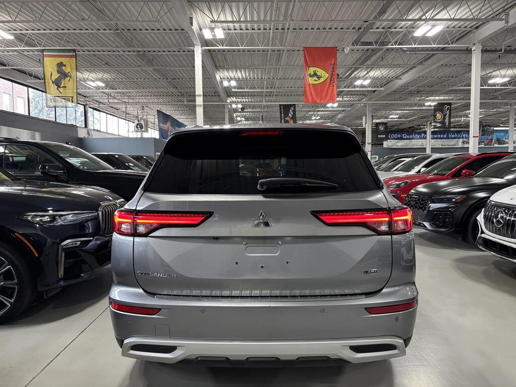 Mitsubishi Outlander SE S* MULTI TERRAIN MODES* BLIND SPOT* 7-SEATS* PA - изображение 4