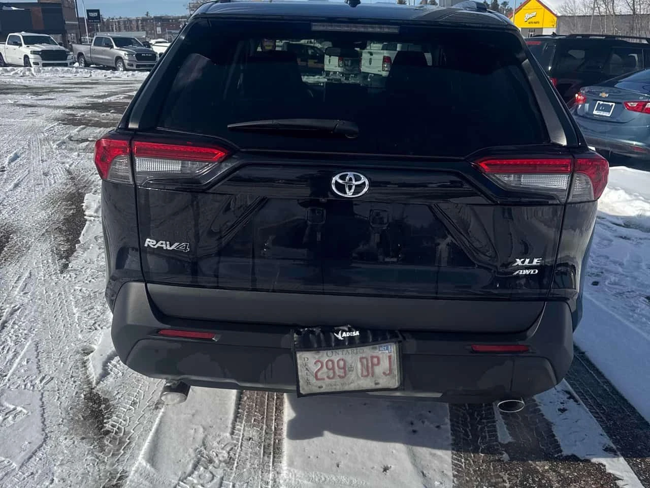 Toyota Rav4 * XLE AWD * CARFAX * БЕЗ ПЪРВОНАЧАЛНА ВНОСКА - изображение 4