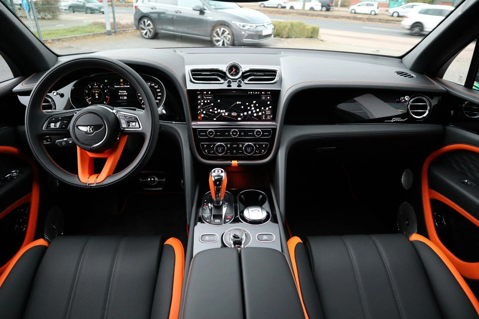 Bentley Bentayga SPEED/NEW MODEL/CERAMIC/AKRAPOVIC/NAIM/BLACKLINE/ | Mobile.bg � ����������� 12