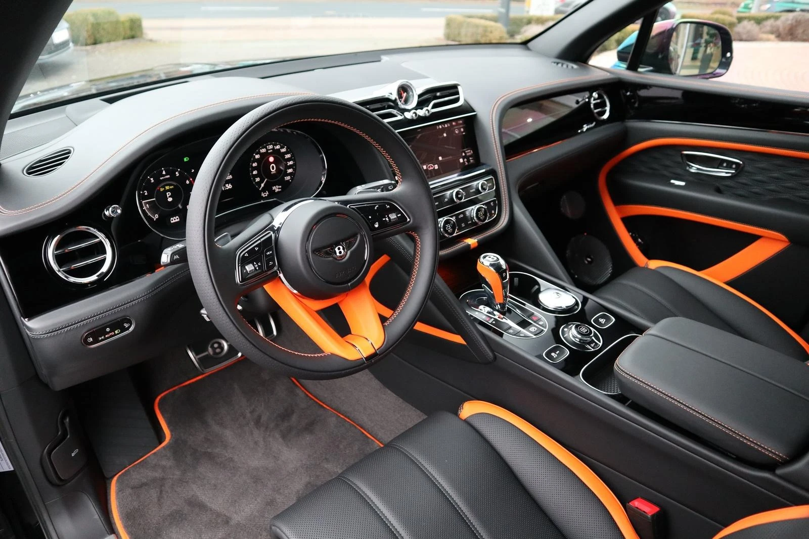 Bentley Bentayga SPEED/NEW MODEL/CERAMIC/AKRAPOVIC/NAIM/BLACKLINE/ - изображение 10