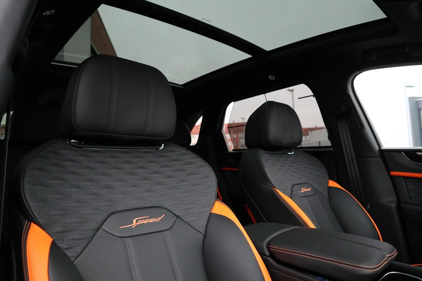 Bentley Bentayga SPEED/NEW MODEL/CERAMIC/AKRAPOVIC/NAIM/BLACKLINE/ | Mobile.bg � ����������� 14