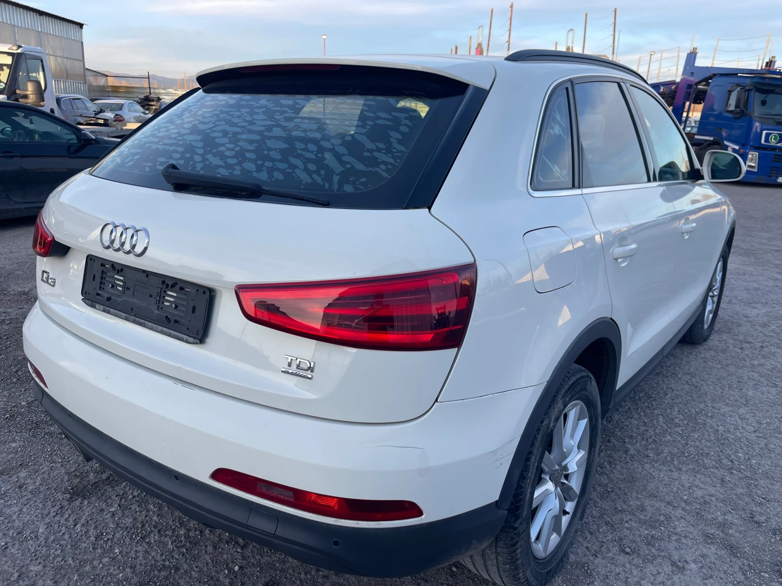 Audi Q3 2.0TDi/quattro/177кс, снимка 3 - Автомобили и джипове - 53835033