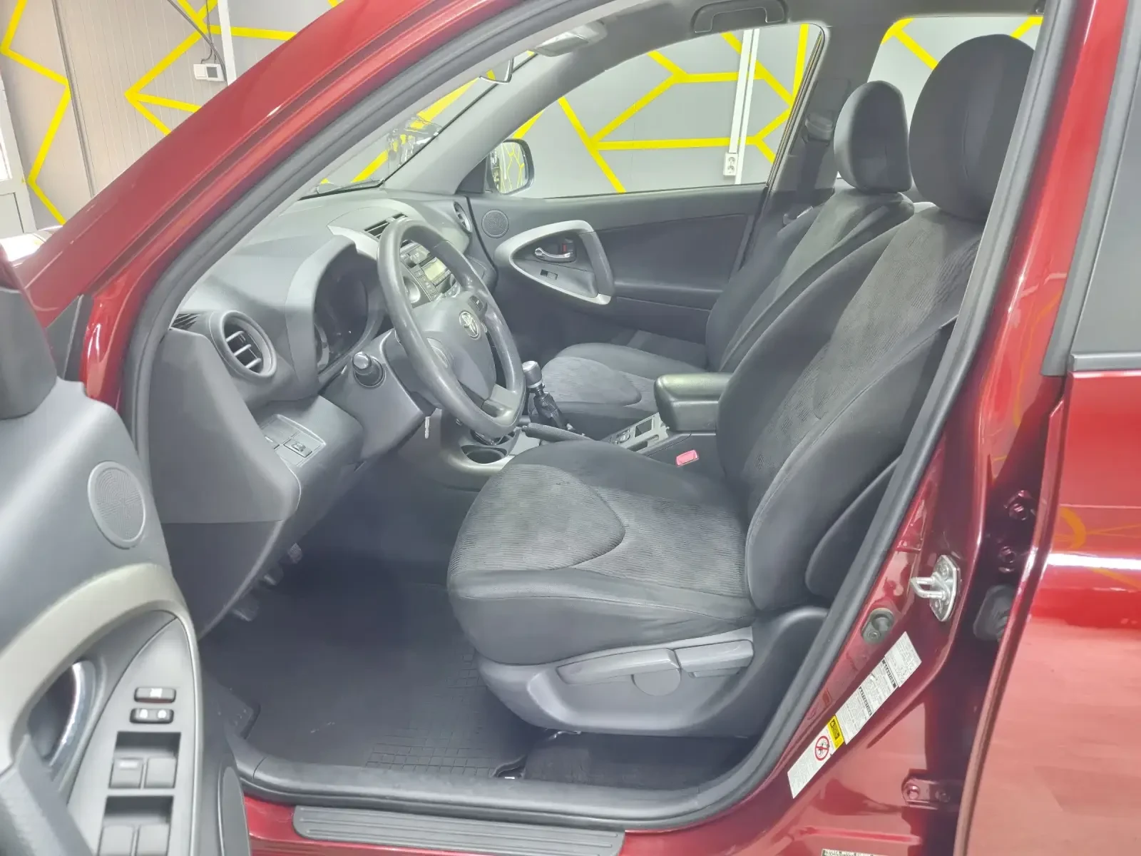 Toyota Rav4 2.0 VALVEMATIC FACE 4X4 158PS 6 SPEED 8 ГУМИ 159KM, снимка 7 - Автомобили и джипове - 54198872