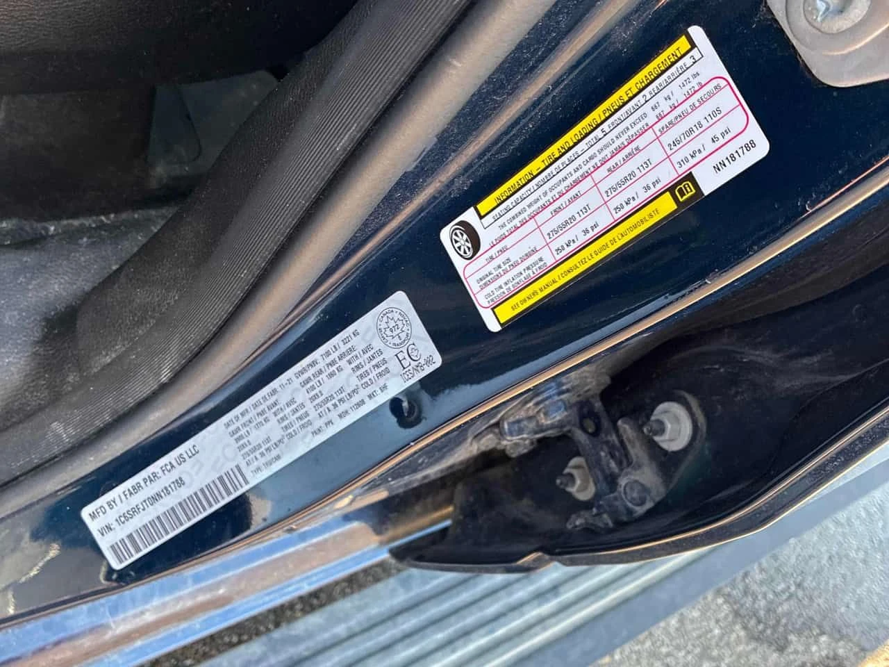 Dodge RAM 1500 * Laramie * PANO* KEYLESS* ПОДГРЕВ* , снимка 12 - Автомобили и джипове - 54252247