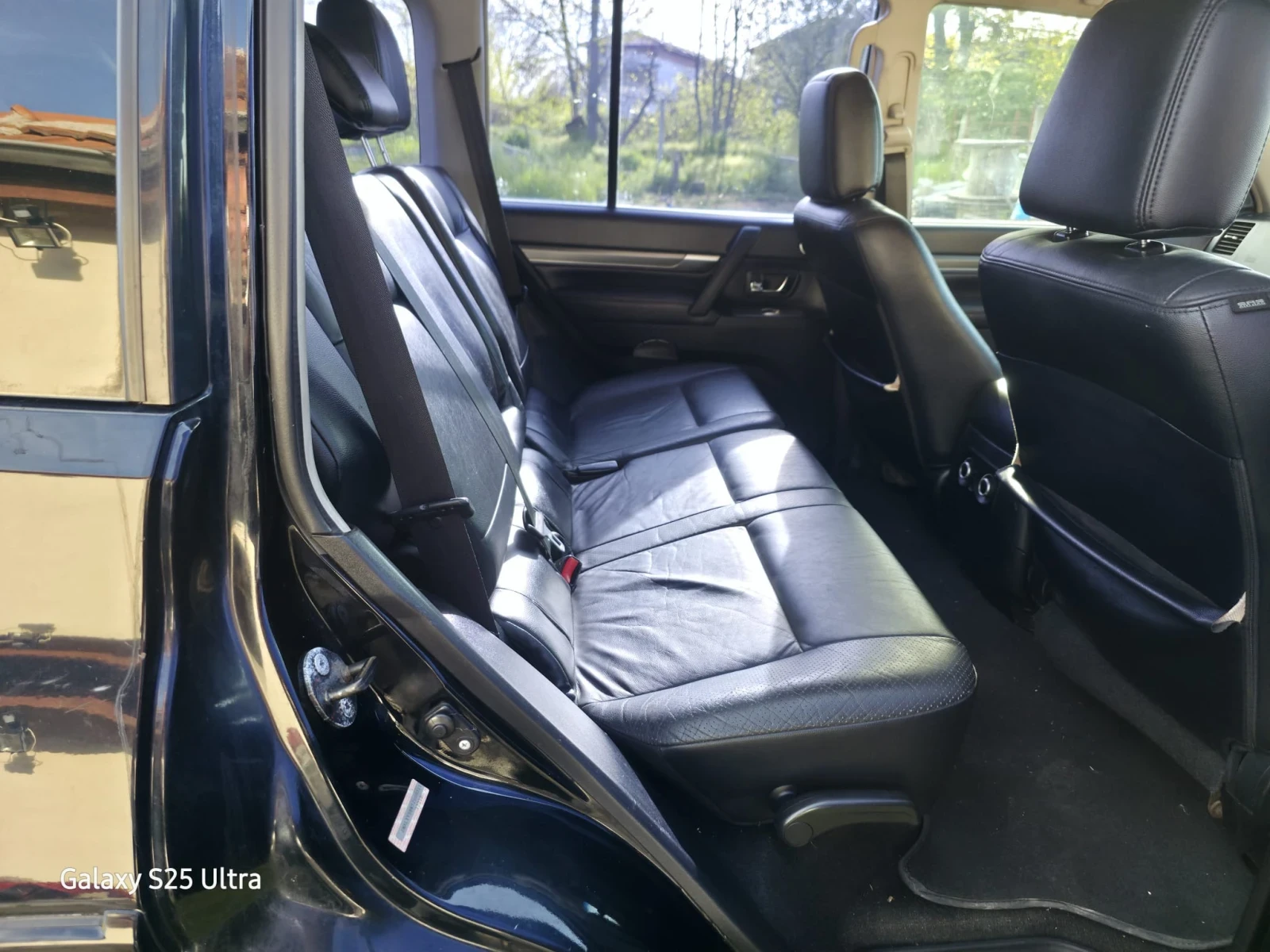 Mitsubishi Pajero 3.2DID.7места автомат., снимка 13 - Автомобили и джипове - 54345650