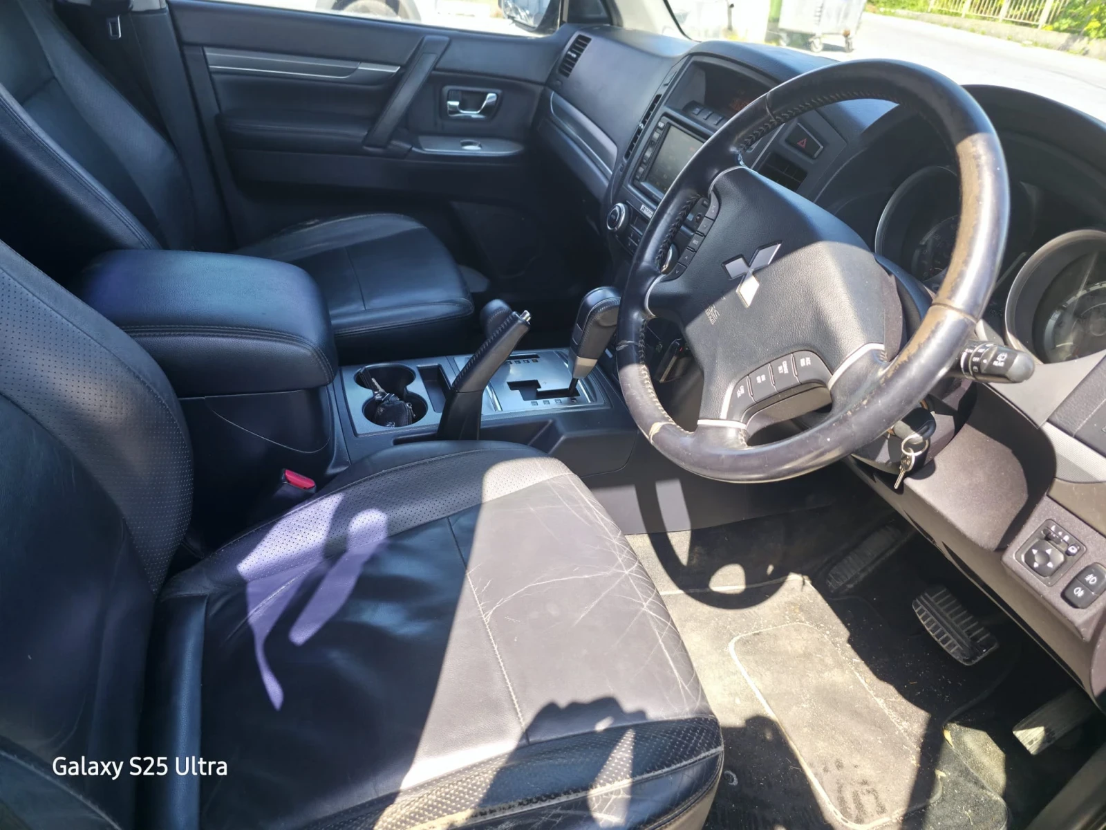 Mitsubishi Pajero 3.2DID.7места автомат., снимка 4 - Автомобили и джипове - 54345650