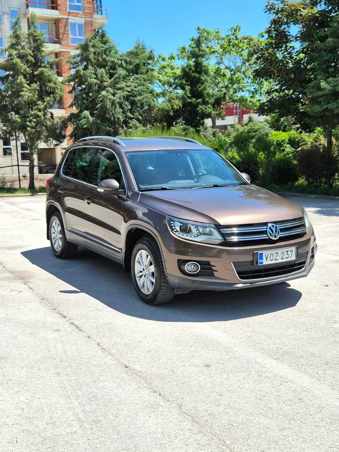 VW Tiguan 2.0/TDI/DSG, снимка 2 - Автомобили и джипове - 54797920