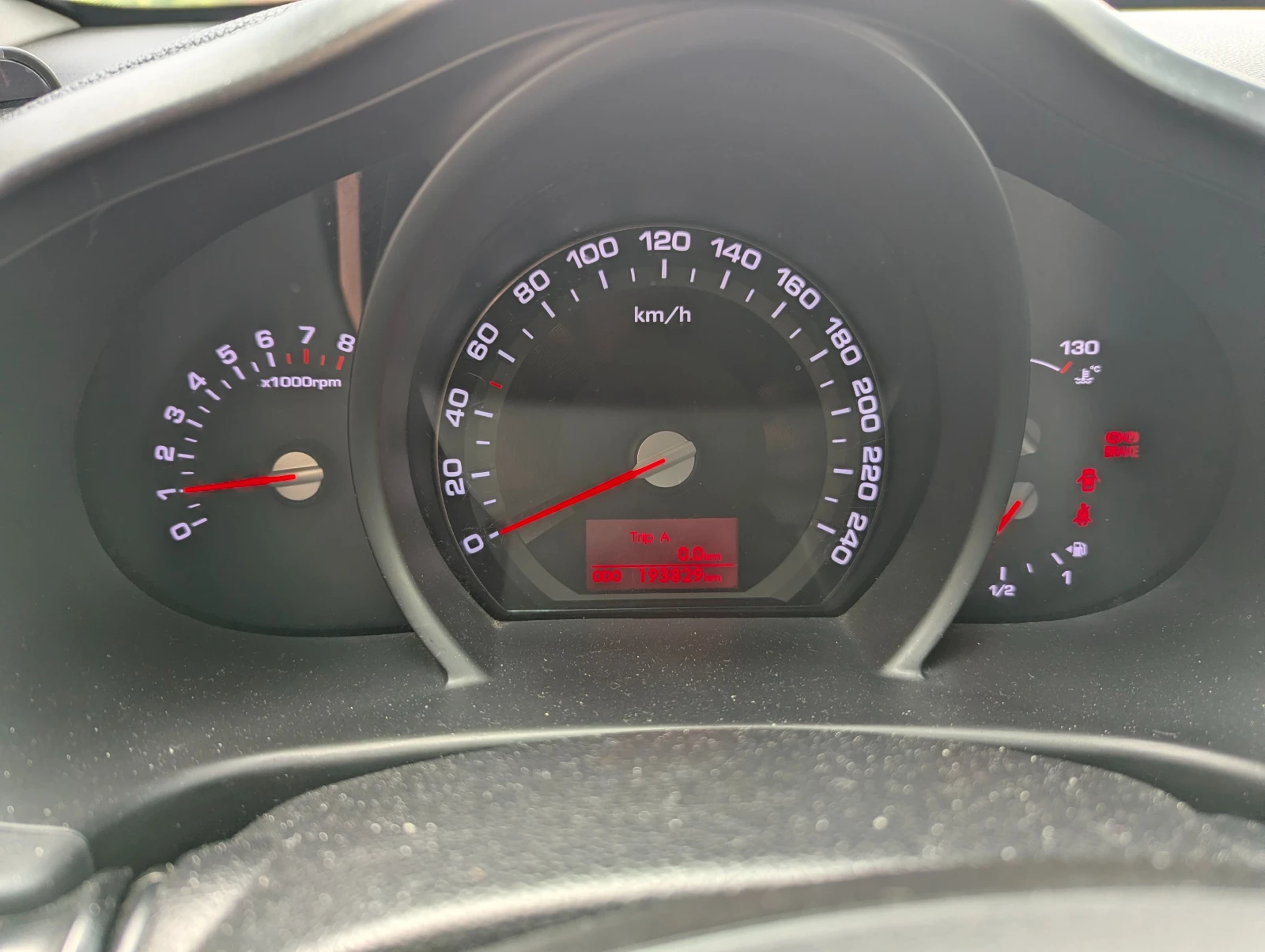 Kia Sportage 1.6, снимка 2 - Автомобили и джипове - 54990263