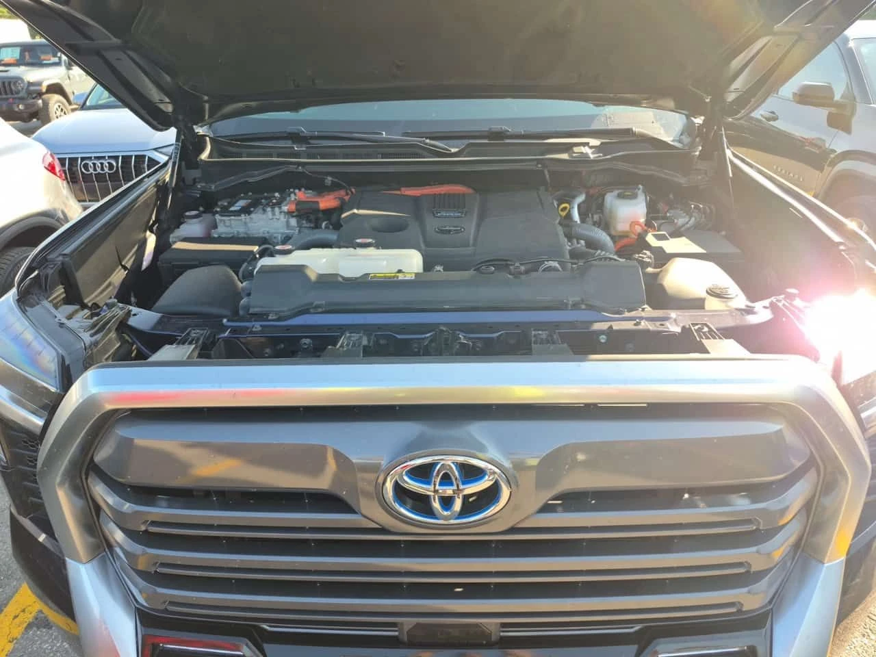 Toyota Tundra * LIMITED HYBRID CREW CAB STD BED * CARFAX * , снимка 16 - Автомобили и джипове - 55582595